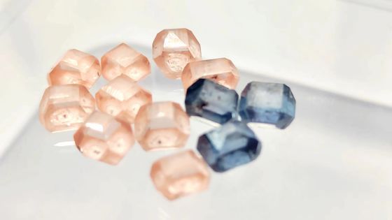 Pink And Blue HPHT Rough Lab Created Diamond Round Shape Brilliant Cut