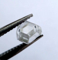 White Rough HPHT Lab Grown Diamonds Single Crystal Synthetic 1.0 - 1.5 Ct