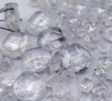 Industrial HPHT Lab Grown Diamonds White Rough DEF GH Color Diamond A Grade